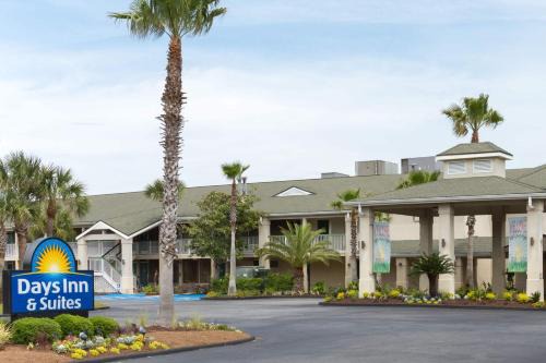 Jekyll Island Hotel | Days Inn & Suites by Wyndham Jekyll Island