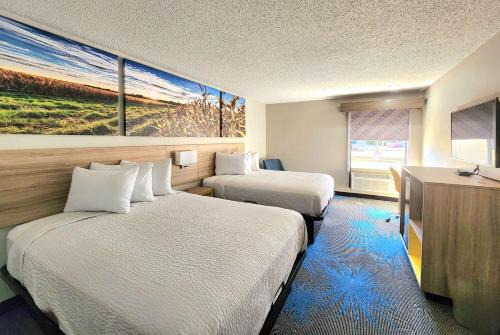 New Iberia Hotel | Days Inn & Suites by Wyndham New Iberia
