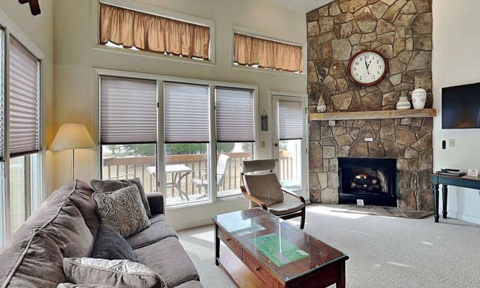 McHenry Haus | DCV #1 Tahoe Este | Amazing Views, Across From Wisp