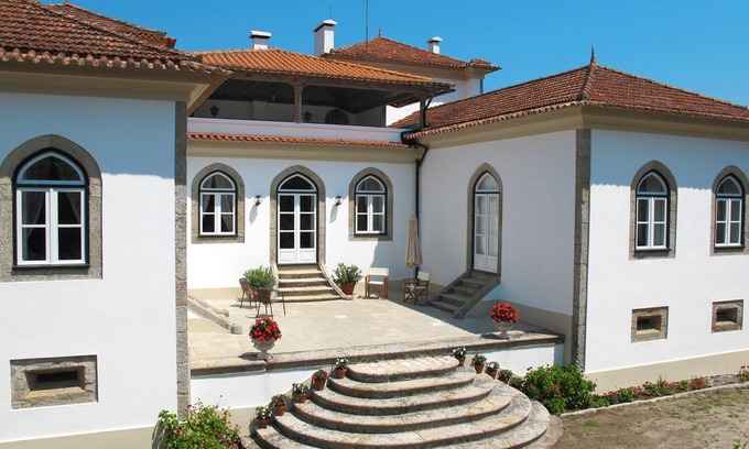 Gondufe Haus | De Ferreira by Interhome