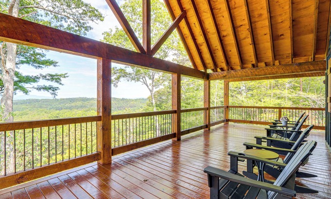 Mineral Bluff Kabine | Blue Ridge Bliss with Tri-State Mountain Views!