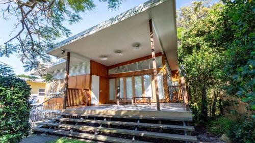 Woorim Haus | Decked out for a Fantastic Holiday - Winnett St, Woorim (Upstairs only)