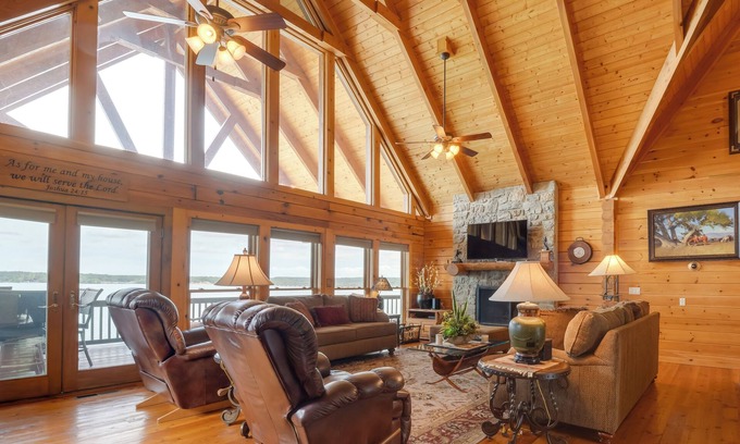 Vinita Kabine | Decks & Epic Views: Lakefront Langley Retreat!