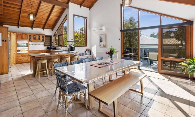 Jan Juc Haus | Deep Water Ocean Views Jan Juc