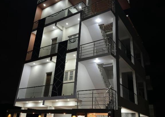Mysore Wohnung | DEEYA Guest House - A Luxury Home Stay