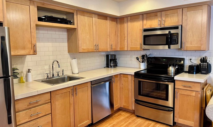 St. George Eigentumswohnung | Delightful Pet Friendly 1-bedroom condo with WiFi and AC in charming St. George