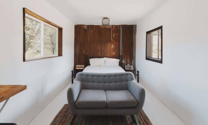 Dunlap Wohnung | Delightful stand-alone hut with communal bathhouse