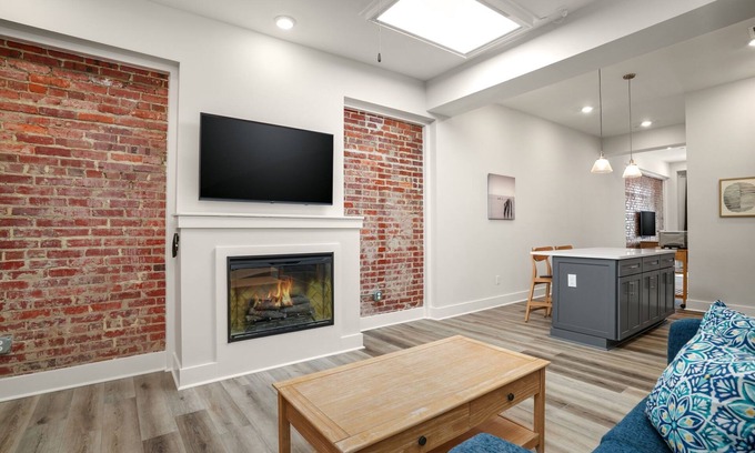 Cape Charles Eigentumswohnung | Delmarva - Brand new condo in downtown Cape Charles!