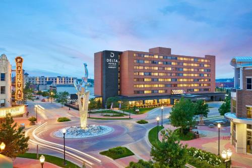 Nelson Hotel | Delta Hotels by Marriott Muskegon Convention Center