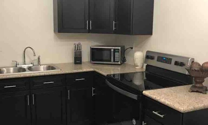 Bahama Reef Haus | Delva’s Place- Gated 2 Bedroom Pet Friendly