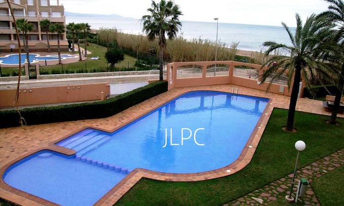 Denia Wohnung | DENIA-FACE SEA-BEAUTIFUL APPT DIRECT BEACH SAND END - WIFI-SCHWIMMBAD-GARTEN-PARKPLATZ