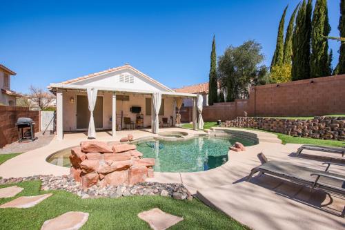 MacDonald Ranch Haus | Desert Escape with Pool Oasis Near Golfing and Vegas!