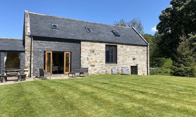 Ballater Hütte | Detached cottage with a large garden in rural woodlands