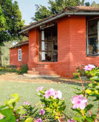 Coonoor Haus | DEVASHOLA HOMESTAY