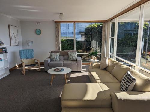 Devonport Haus | Devonport's Relax at Manning