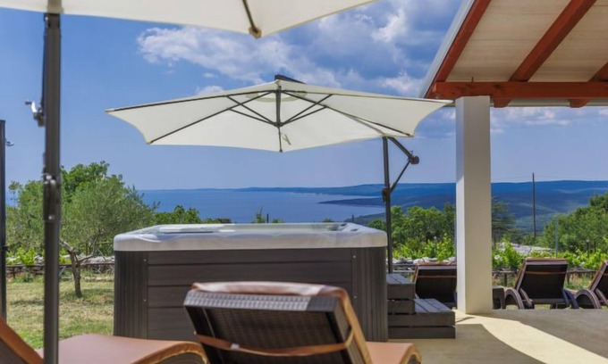 Brovinje Haus | Di Nelo by Interhome