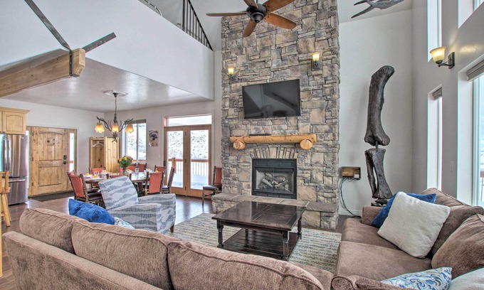 Sweetwater Haus | Dinosaur Point Lodge