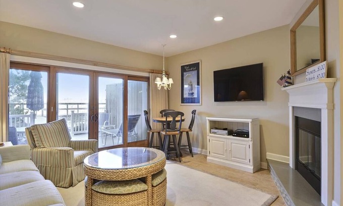 Sussex County Eigentumswohnung | Direct Beach Access | Ocean Views | Central