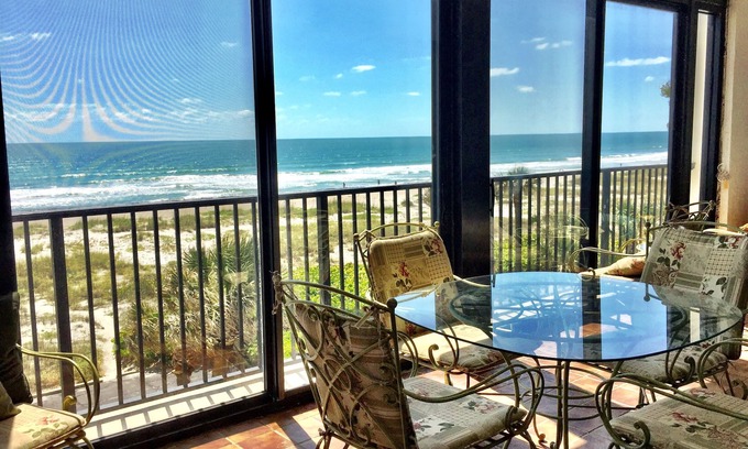 Cocoa Beach Eigentumswohnung | Direkte Meerblick Cocoa Beach 3. Stock Eigentumswohnung