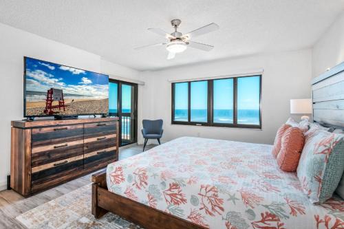 Ormond-by-the-Sea Haus | Direct Oceanfront Southeast Corner Condo, Large Balcony, Heated Pool, Garage Parking