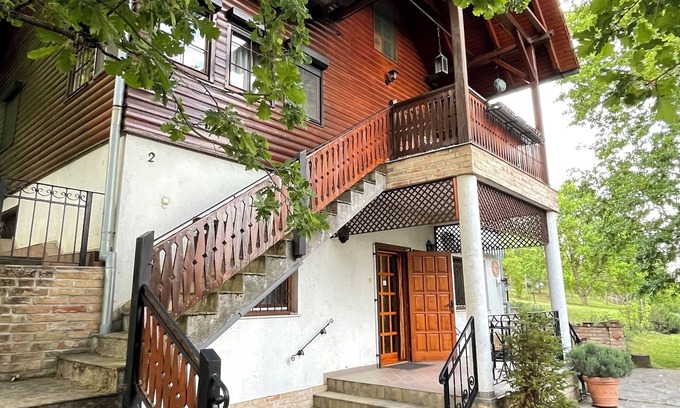 Belatelep Haus | Direkt von Privatvermieter, in Jagd-und Landstil eingerichtete FEWO