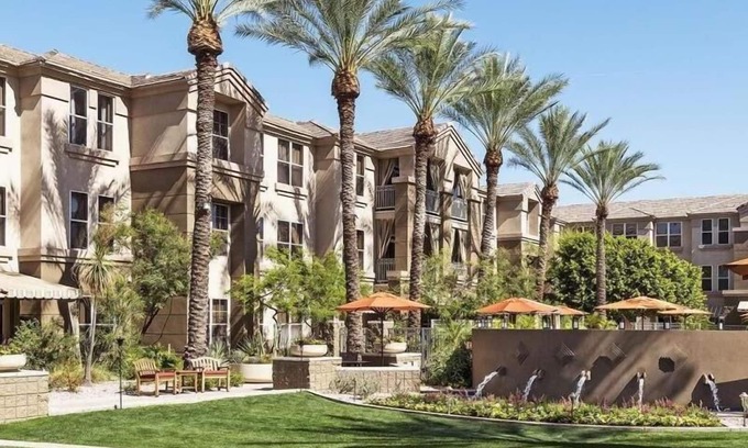 Gainey Village Villas Hotel | Discover Ideally Located Suites in Gainey Ranch AZ w/ Free Parking & Breakfast!