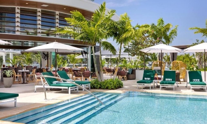 17th Street Causeway Hotel | Discover Waterfront Elegance – Spacious Balcony + Marina Views Await Your Stay