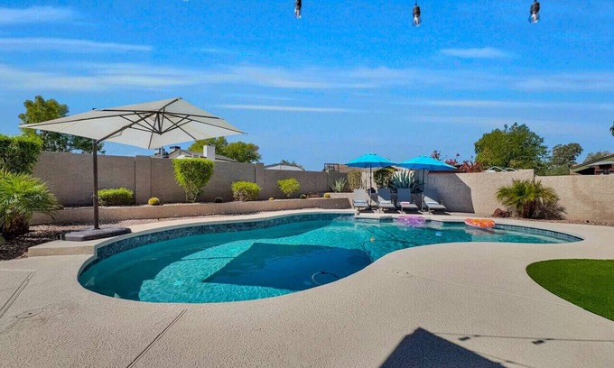 Chandler Haus | Dive In Desert - Beautiful 3bdr Oasis in Chandler