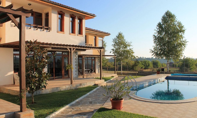 Tsareva Polyana Haus | Villa 'Freestyle' mit Pool, Spa, Tennis, Fitnessraum, Driving Range und schöner Aussicht