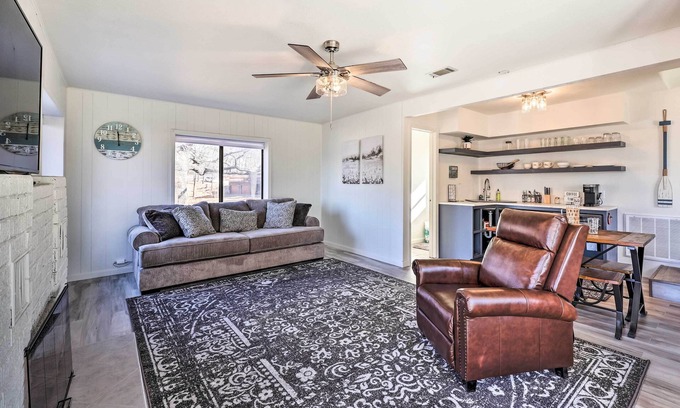 Grove Haus | Dock & Pool Access: Lakefront Grove Home!