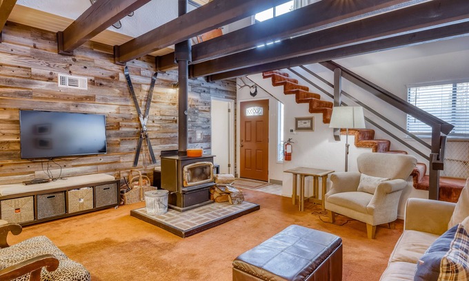 Serene Lakes Haus | Dog-friendly home with washer/dryer & wood stove