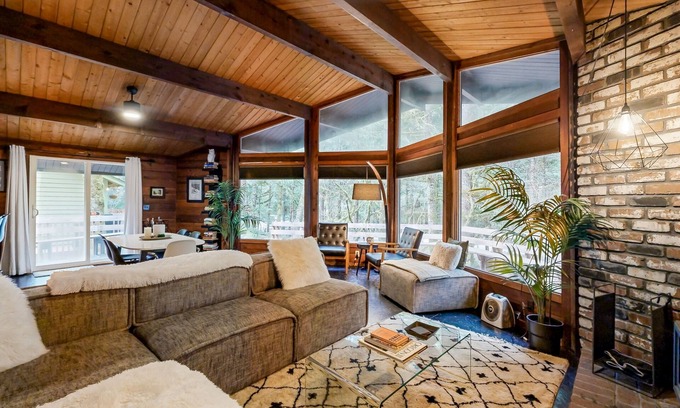 Rhododendron Haus | Dog-friendly, mid-century forest cabin with hot tub, firepit & great location
