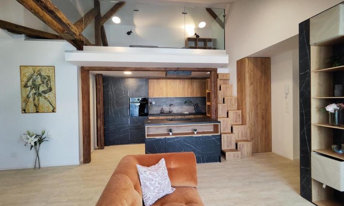 Trencin Wohnung | DOHNANYI Villa by CHORS