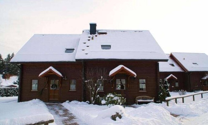 Rotacker Haus | Doppelhaushälfte in Hasselfelde