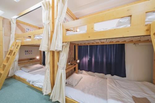 Koenjiminami Wohnung | Dormitory サークルテン- Share Room For Male Only 男性専用ドミトリー