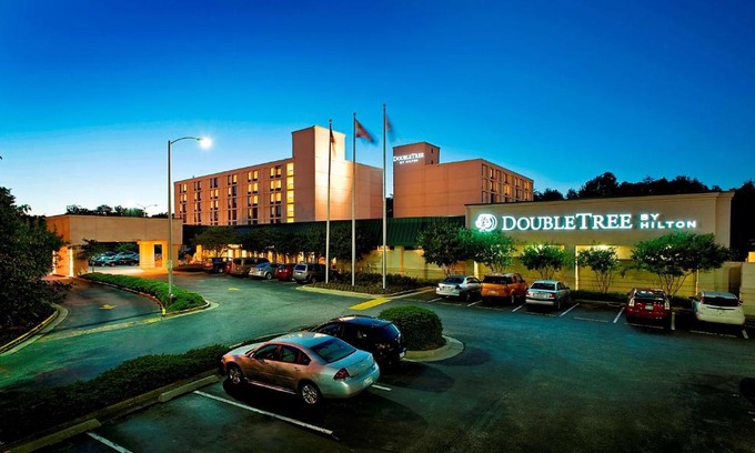 Linthicum Heights Hotel | DoubleTree by Hilton Baltimore - BWI Airport