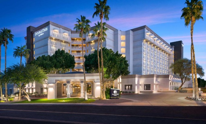 Mesa Hotel | Doubletree by Hilton Phoenix Mesa
