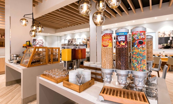 Mesa Hotel | DoubleTree by Hilton Phoenix Mesa