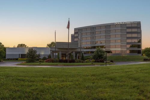 Winston - Salem Hotel | DoubleTree by Hilton Winston Salem - University, NC