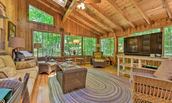 Douglas Haus | Douglas Whispering Winds Cottage with Beach!