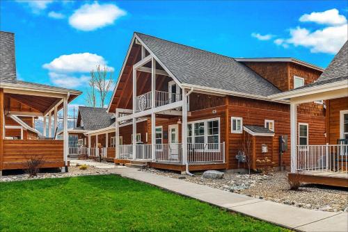 Dover Bay Haus | Dover Bay