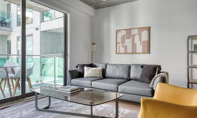 City West Wohnung | Downtown 1BR w Pool Gym WD nr Staples Center LAX-555