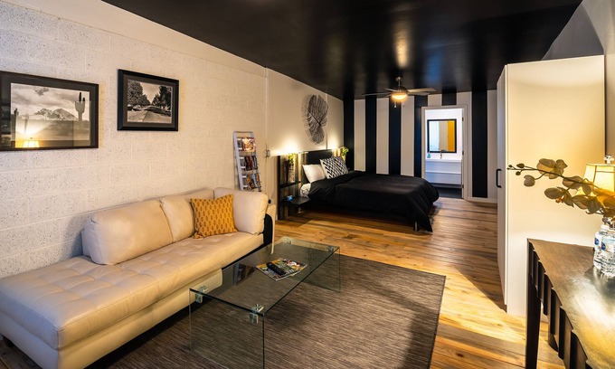 Southside Hütte | Downtown Contemporary / Vintage / Hartholzböden Makellos!