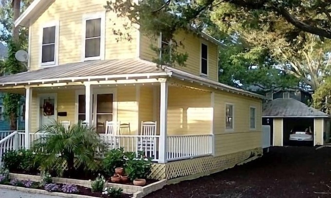 Downtown Historic District Haus | Wunderschönes, haustierfreundliches viktorianisches Haus in Gehweite zum historischen Viertel