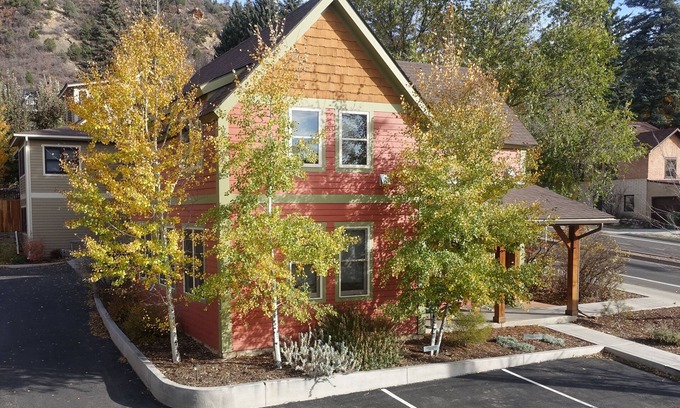 Durango Haus | Downtown Durango-New Custom Timber Frame-Wagenhaus