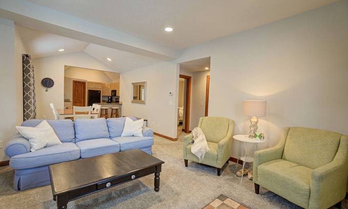 Holland Haus | Downtown Holland; Near Dining, Campus & Tulips