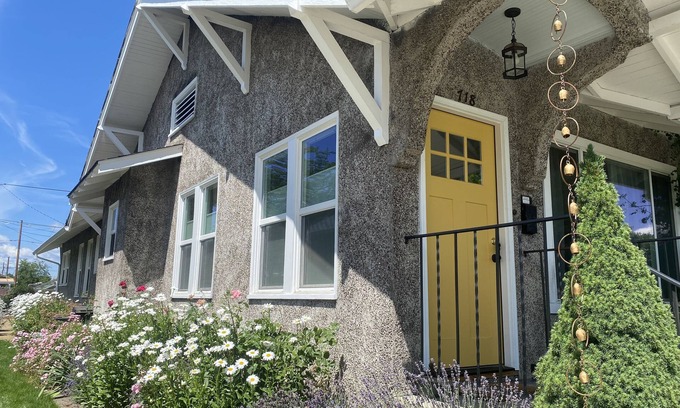 Medford Hütte | Downtown Mint