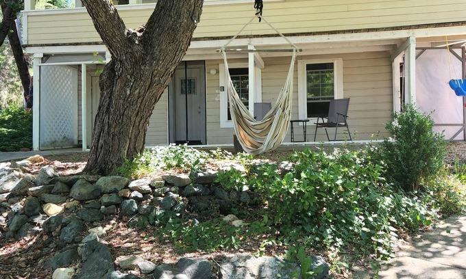 Nevada City Haus | Downtown Nevada City Private Studio