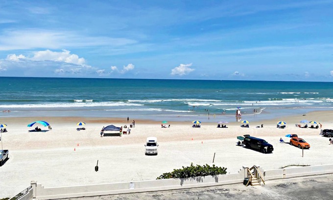 Daytona Beach Eigentumswohnung | Dream Beach Escape at Daytona Beach, FLn
