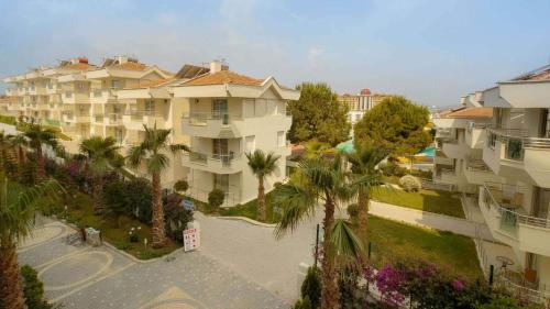 Side Hotel | Dream Family Club